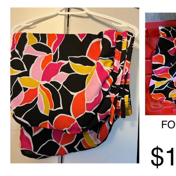 Summer Floral Shorts - Picture 1 of 2